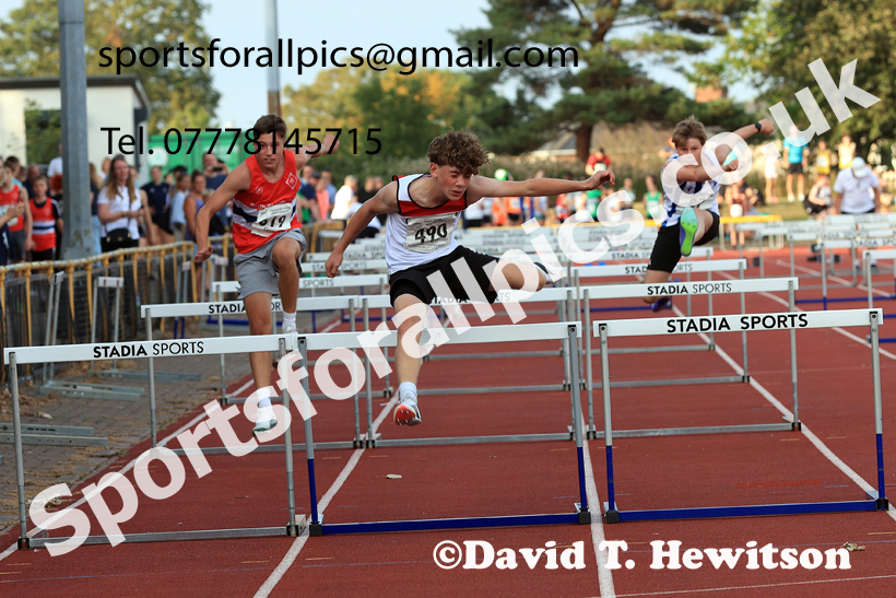 Hurdles, 2025 NEGP No 6 Monkton, Wednesday, August 13th.  Photo: David T. Hewitson/Sports for All Pics